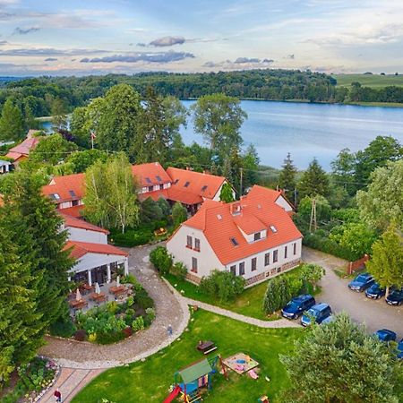 Folwark Na Polwyspie Hotell Uraz  Eksteriør bilde